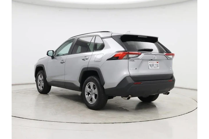 $36998 : Toyota RAV4 2025 AWD XLE 4dr image 2
