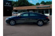 $21175 : Hyundai ELANTRA 2024 SEL 4dr thumbnail