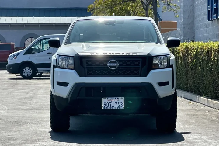 $32575 : Nissan Frontier 2023 4x2 S 4 image 9