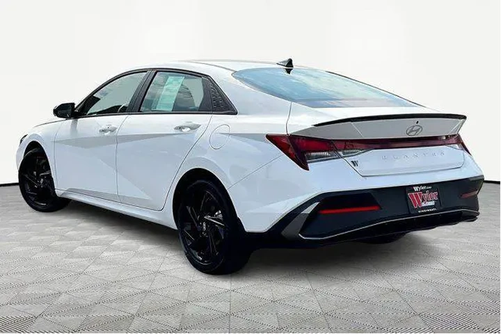 $23724 : Hyundai ELANTRA 2026 SEL Spo image 3