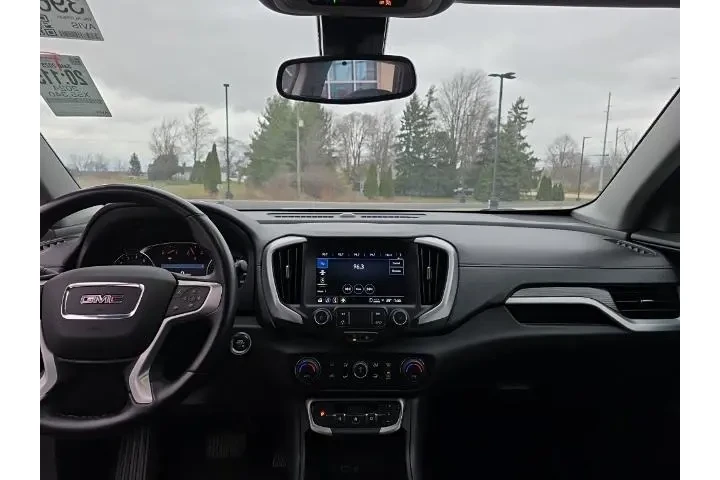 $22819 : GMC Terrain 2024 AWD SLT 4dr image 8