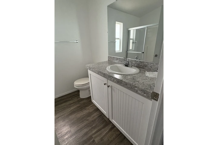 $2600 : Casa Mobil-Gardena #70 image 6