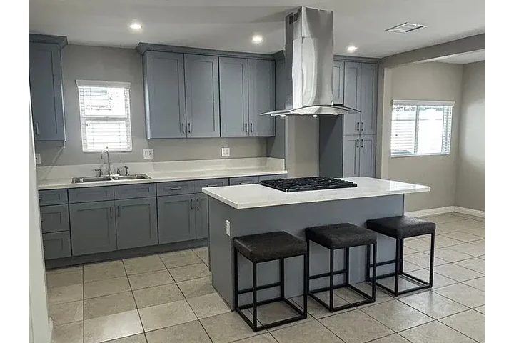 $800 : casa renovada de 2 dormitorio image 4