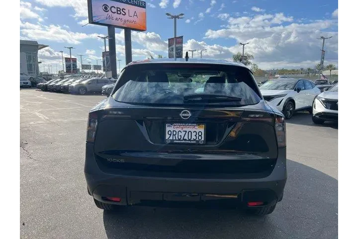 $21499 : Nissan Kicks 2025 S 4dr Cros image 6