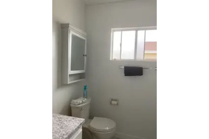 APT- 1-BED, 1-BATH image 8