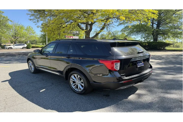 $34986 : Ford Explorer 2023 AWD XLT 4 image 4