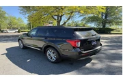 $34986 : Ford Explorer 2023 AWD XLT 4 thumbnail