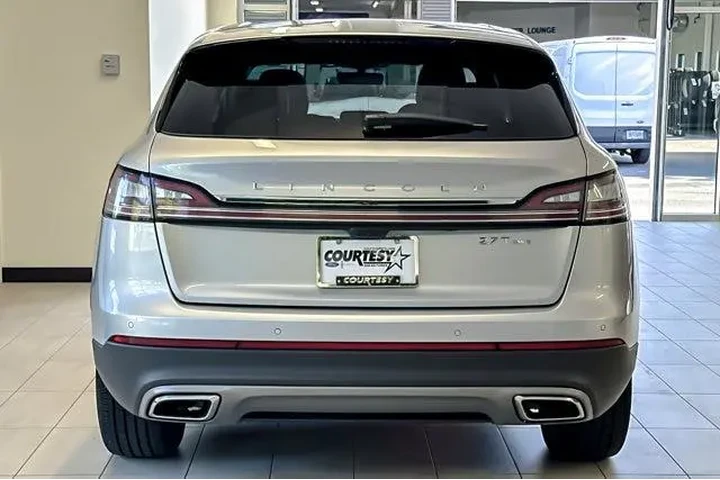 $24717 : Lincoln Nautilus 2019 AWD Re image 5