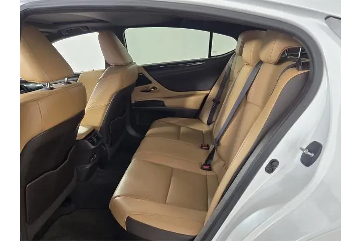 $32500 : Lexus ES 300h 2021 4dr Sedan image 7