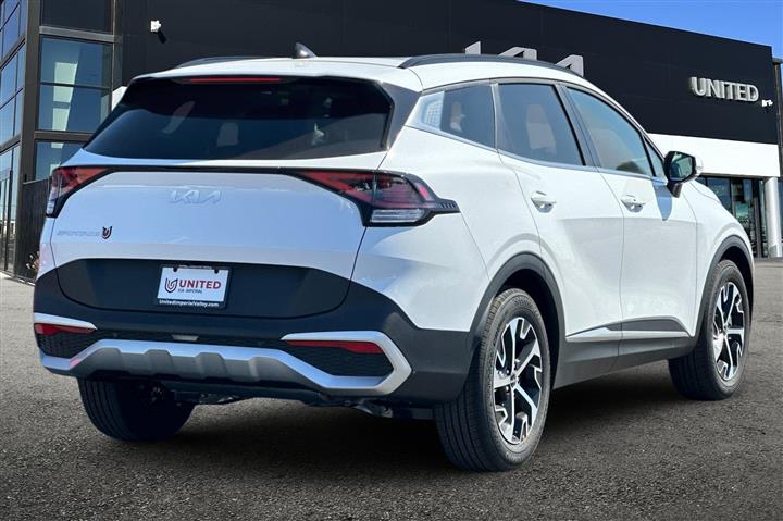 $33010 : New 2025 Sportage EX image 5