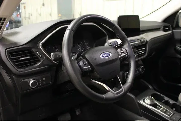 $20995 : Ford Escape 2021 AWD SE 4dr image 9