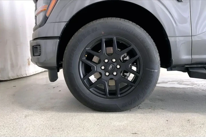 $39991 : Ford F-150 2025 4x2 STX 4dr image 6