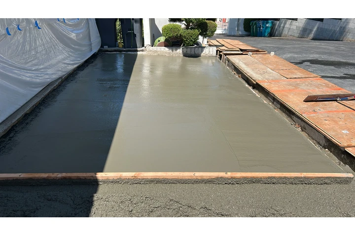 Handy man concrete block image 4