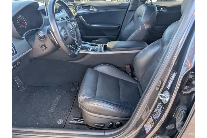 $25050 : Kia Stinger 2019 GT1 4dr Sed image 8