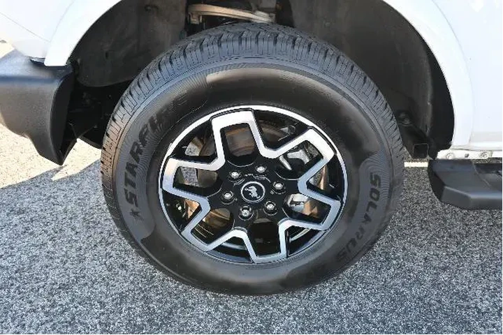 $30972 : Ford Bronco 2022 4x4 Outer B image 9