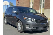 $7999 : 2017 Sedona LX thumbnail