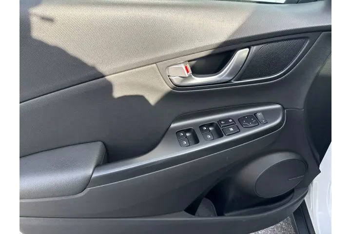 $18983 : Hyundai KONA 2022 AWD Limite image 9