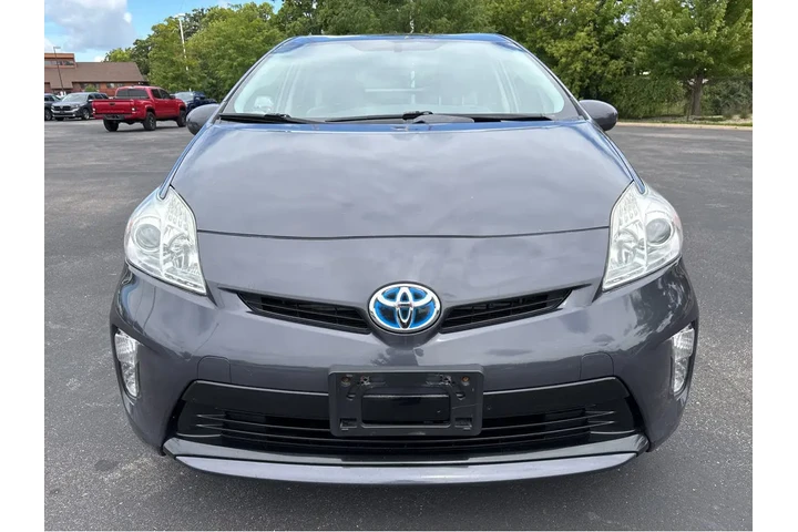 $10000 : 2013 Prius Four image 8