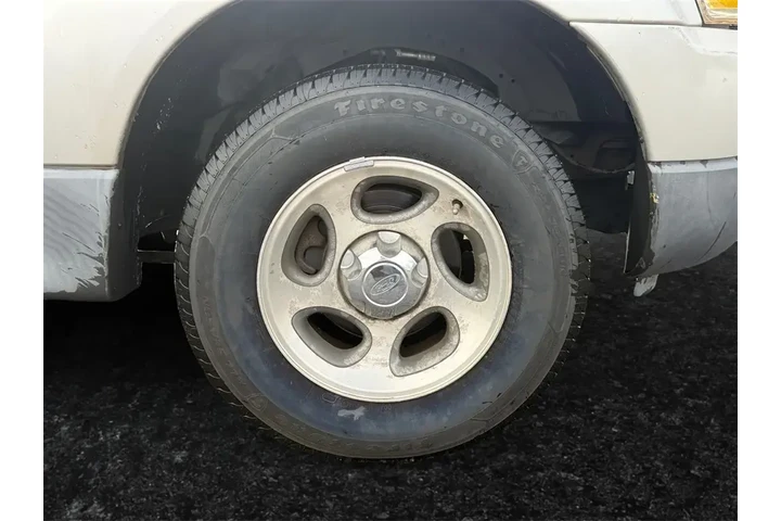 $13000 : Ford Explorer Sport Trac 200 image 7