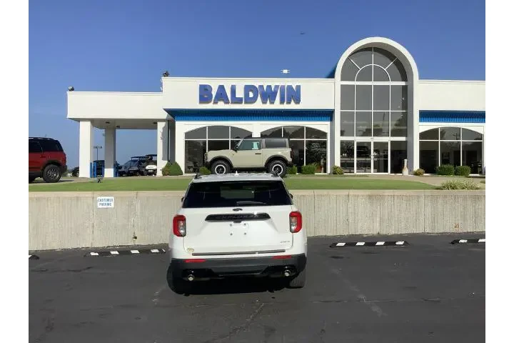 $38950 : Ford Explorer 2023 AWD ST-Li image 6