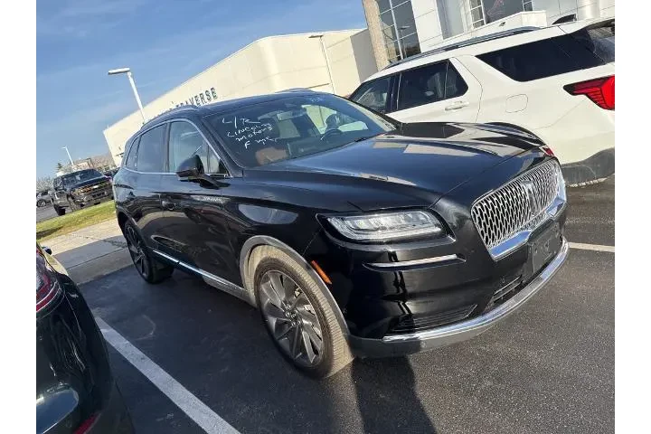 $39090 : Lincoln Nautilus 2022 AWD Re image 4