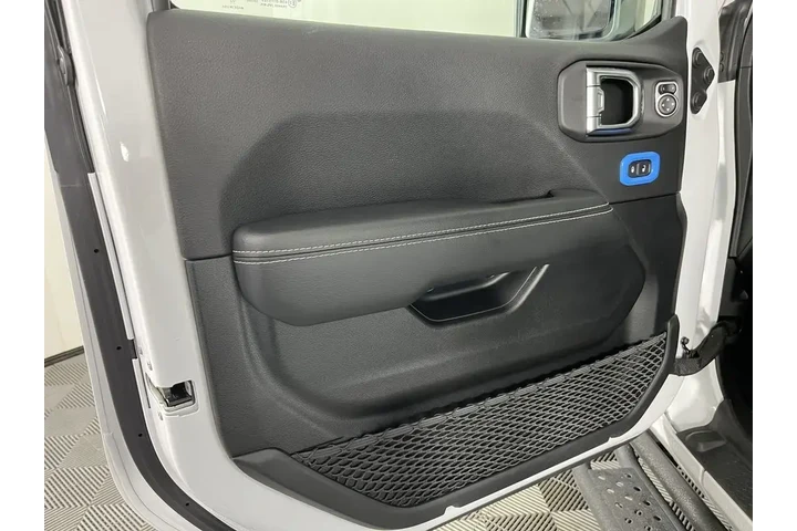 $34996 : Jeep Wrangler Unlimited 2022 image 9