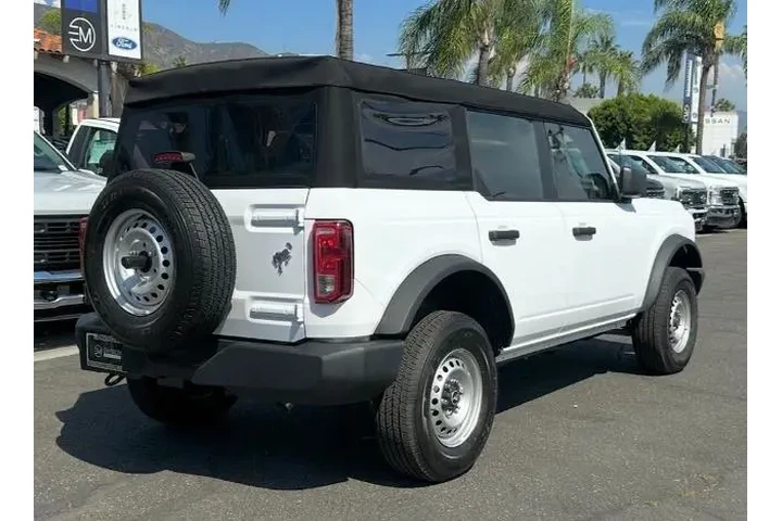 $39995 : Ford Bronco 2025 4x4 Base 4d image 8