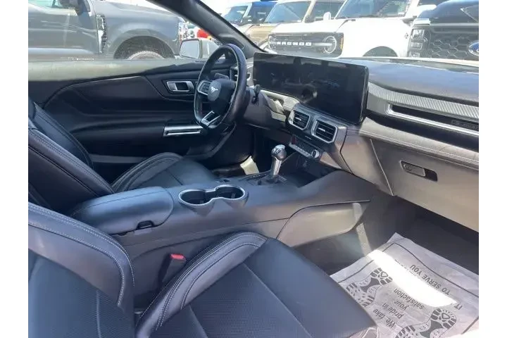 $39988 : Ford Mustang 2025 EcoBoost 2 image 10