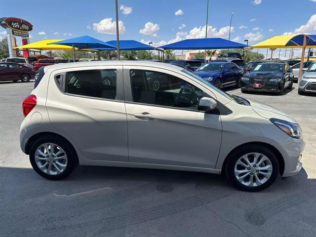 $17800 : Pre-Owned 2020 Spark 1LT Hatc image 5