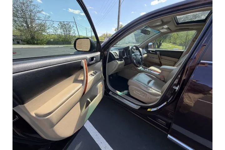 $11999 : 2012 Highlander Limited image 10