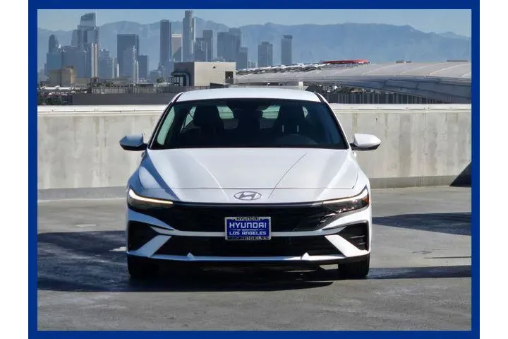 $28266 : Hyundai ELANTRA Hybrid 2025 image 3