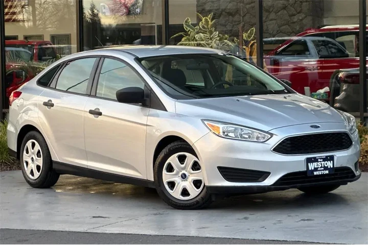 $8995 : Ford Focus 2017 S 4dr Sedan image 2