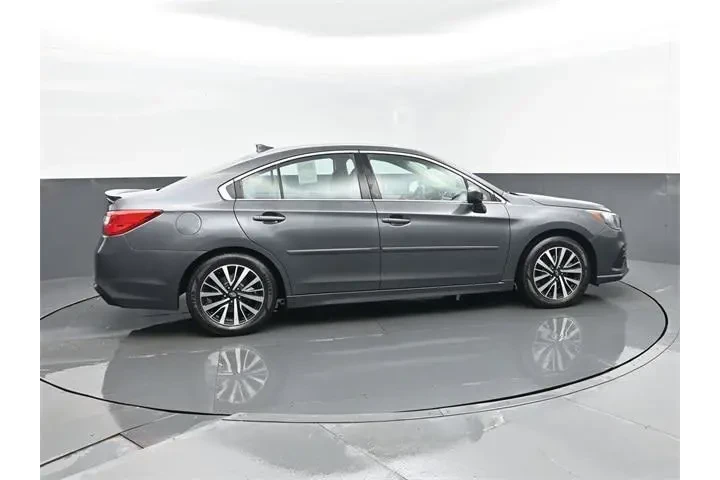 $15652 : Subaru Legacy 2018 AWD 2.5i image 4