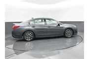 $15652 : Subaru Legacy 2018 AWD 2.5i thumbnail