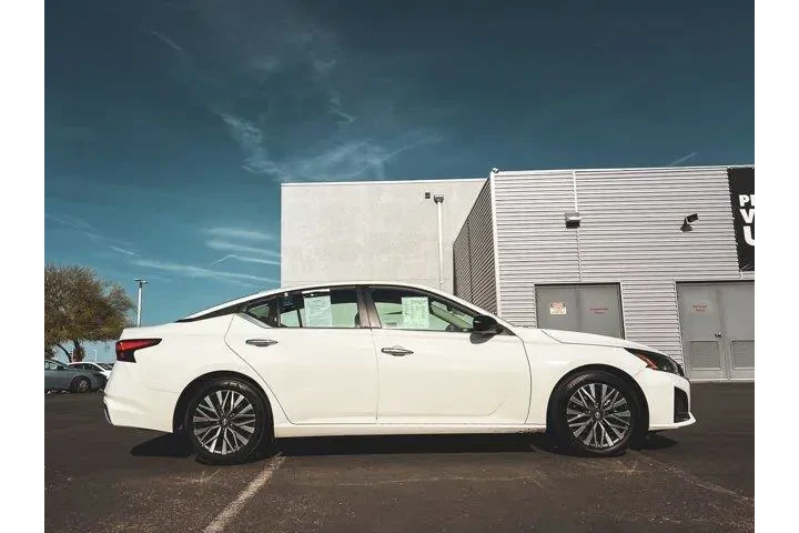 $20997 : Nissan Altima 2025 2.5 SV 4d image 7