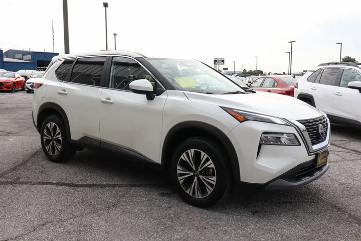 $18488 : 2023 Rogue AWD SV image 3