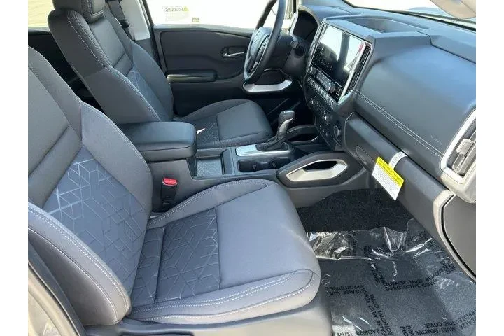 $37480 : Nissan Frontier 2026 4x2 S 4 image 9