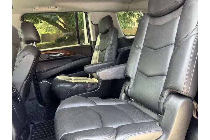 $21999 : 2017 Escalade ESV Luxury image 10