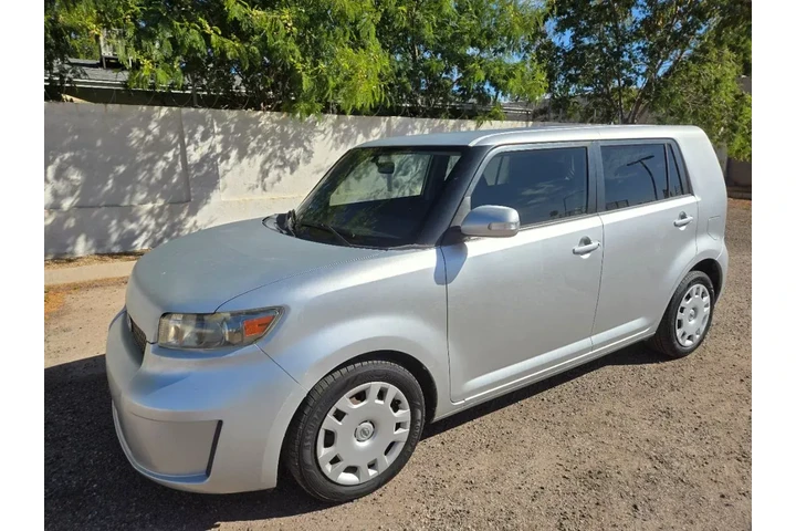 $4587 : 2009 xB image 2