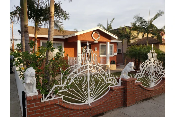 $1 : Casa 2 Rec en Montebello image 2