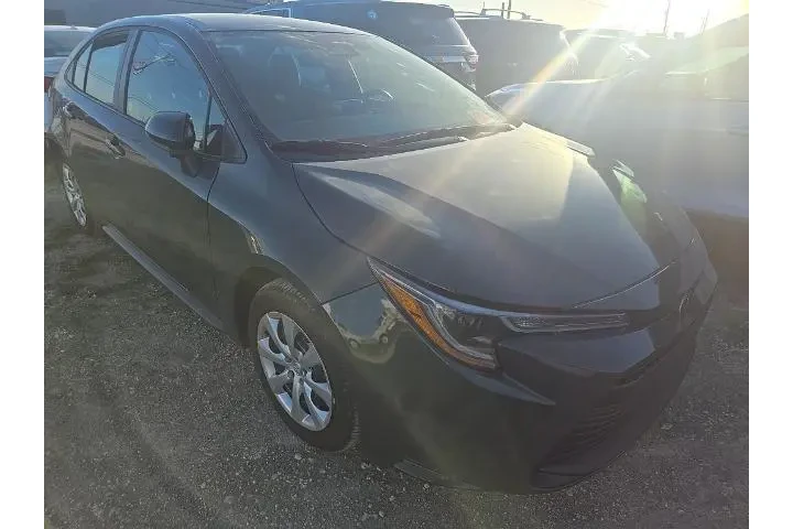 $21253 : Toyota Corolla 2025 LE 4dr S image 4