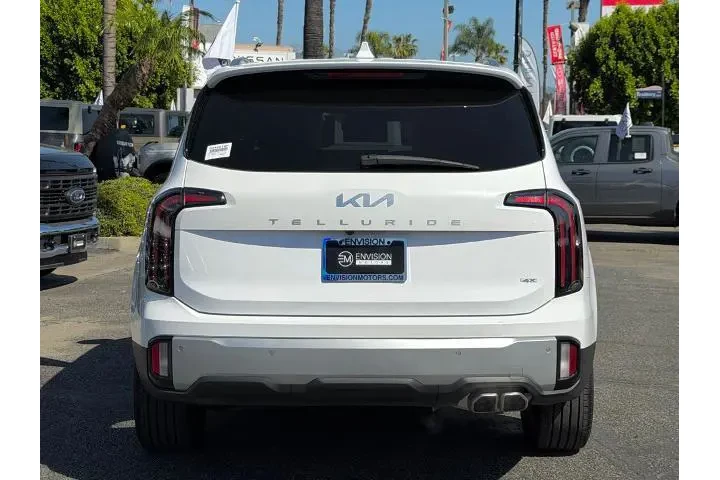 $39990 : Kia Telluride 2024 AWD SX 4d image 7