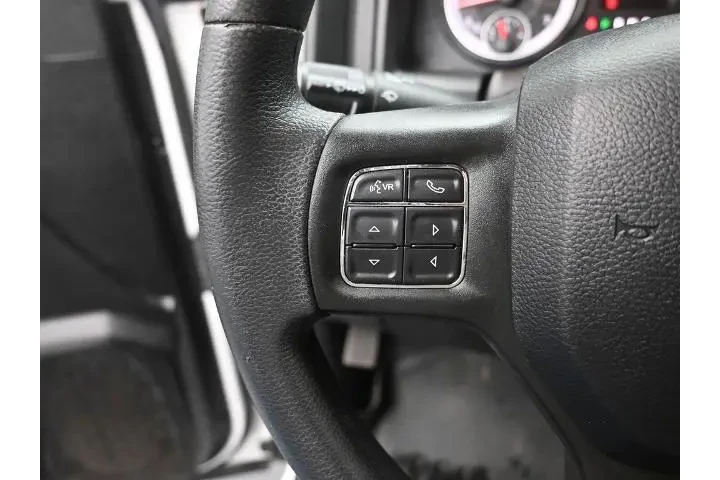 $17881 : Ram 1500 Classic 2022 4x2 Tr image 6