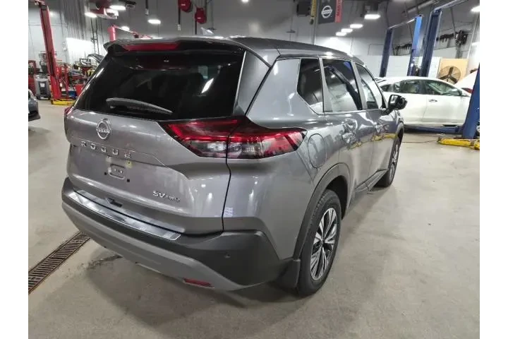 $23995 : Nissan Rogue 2023 AWD SV 4dr image 9