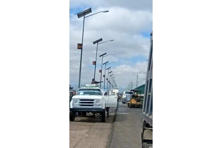 Acarreos maquinaria vicam image 2