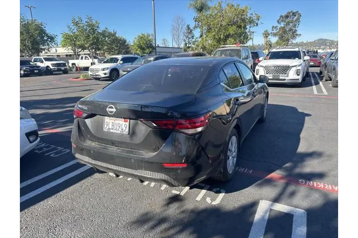 $17995 : Nissan Sentra 2024 S 4dr Sed image 3