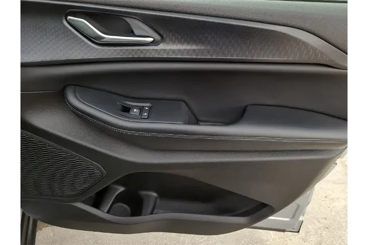 $30937 : Jeep Grand Cherokee L 2024 4 image 8