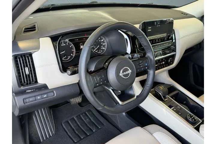 $33999 : Nissan Pathfinder 2024 AWD S image 4