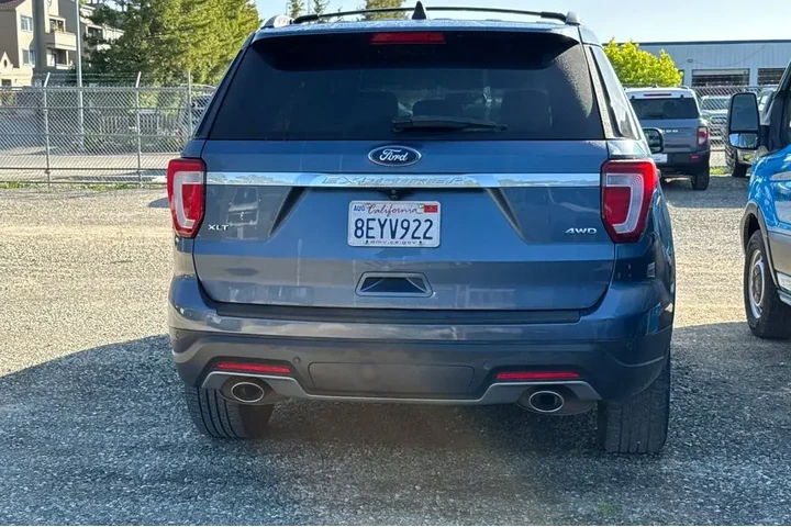 $17433 : Ford Explorer 2018 AWD XLT 4 image 6