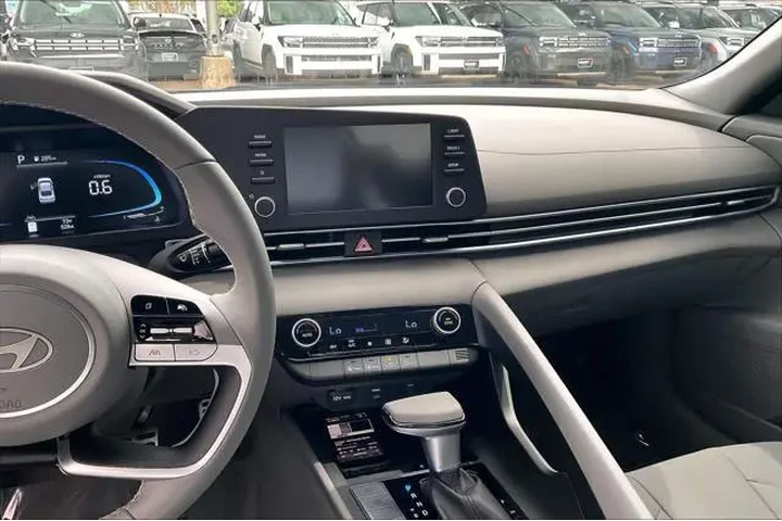 $22654 : Hyundai ELANTRA 2025 SEL Spo image 7